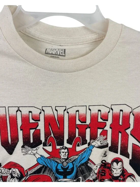 Marvel Avengers Graphic Tee Marvel Universe Beige Size Small Crewneck - Picture 3 of 6